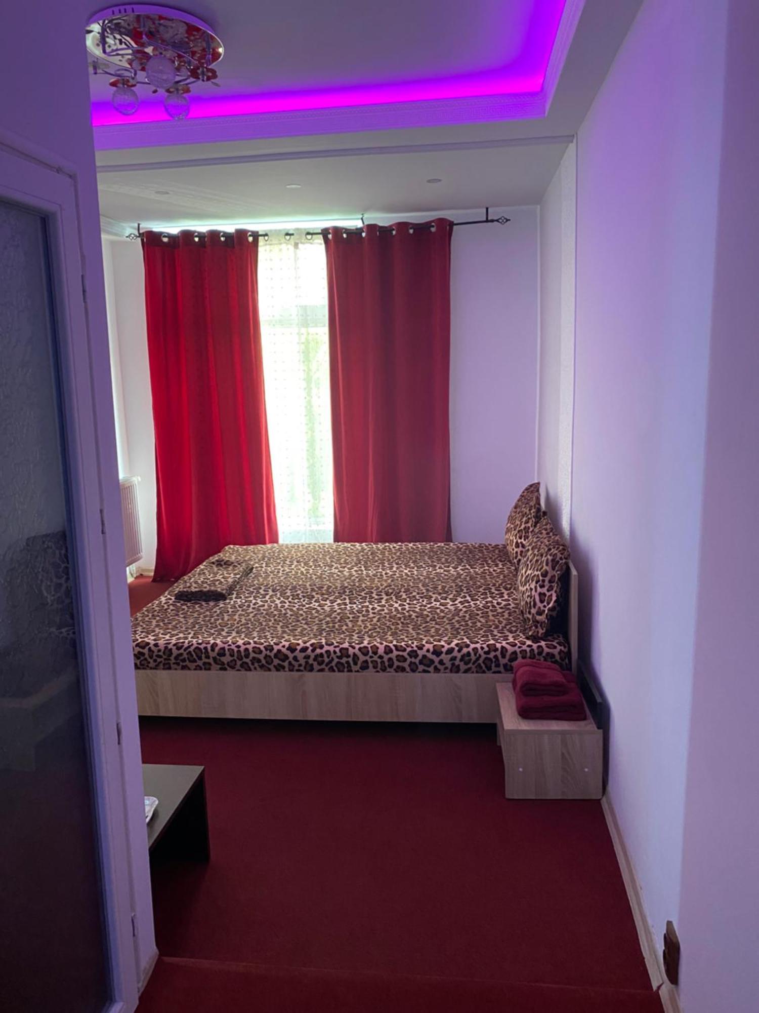 Karra Hotels Voluntari Eksteriør bilde